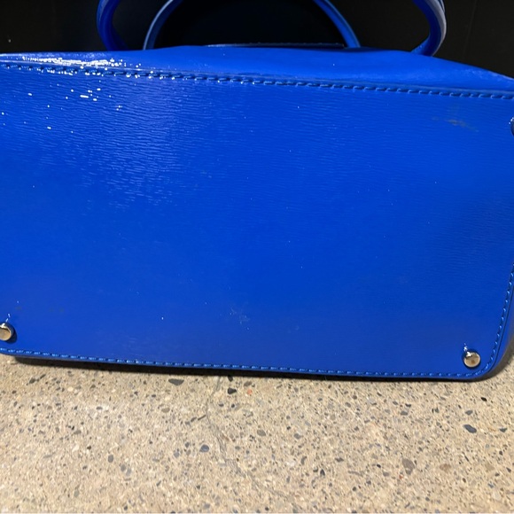 Kate Spade Tote - Picture 3 of 9